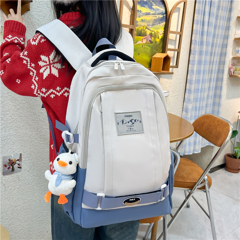 新款韩版森系大容量时尚百搭学院风 初高中大学生高颜值双肩背包