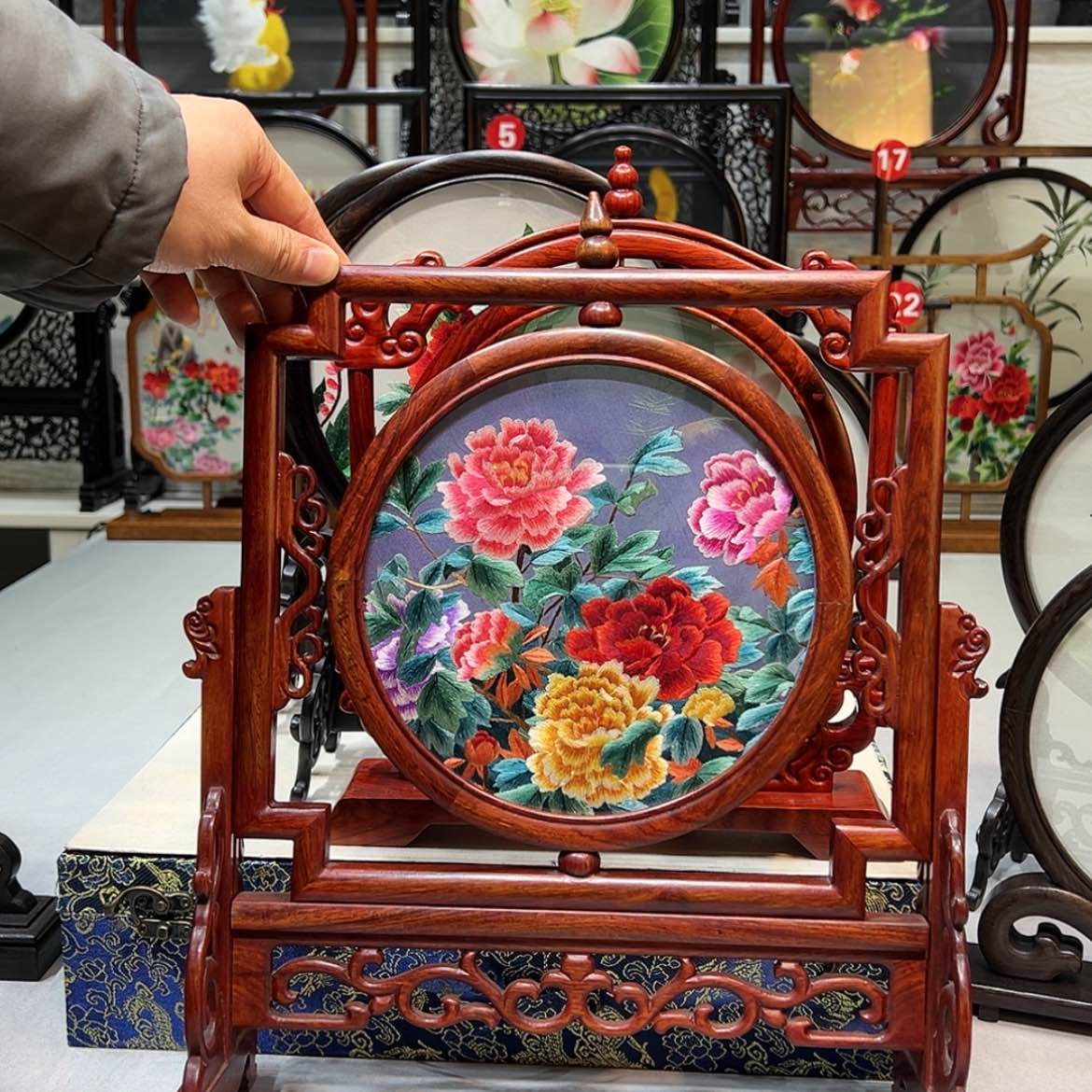 【闪购商品】木刺绣