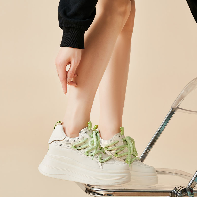 【运动健儿】W621-2增高8CM2024春新休闲百搭透气厚底内增高女鞋