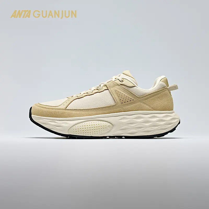 安踏冠军户外系列 乘风城际路跑鞋氮科技革面运动鞋男112446673A