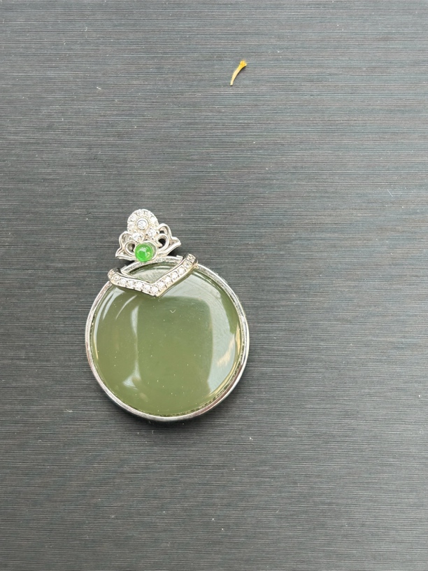 和平田平安圆牌S925银镶嵌晴绿