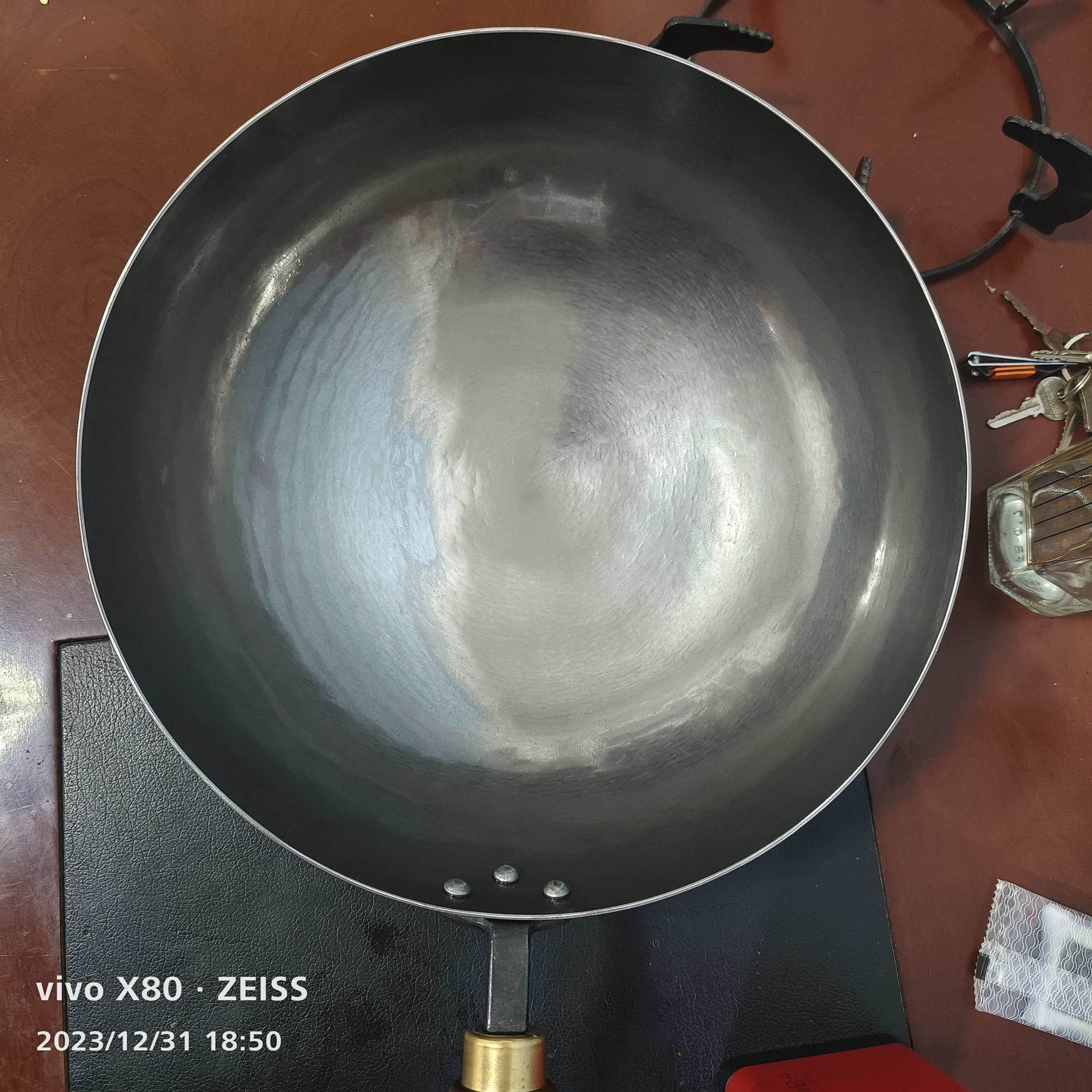 唐一社【高端条锤镜面炒锅】纯手工热锻加冷打健康无涂层圆底不粘锅
