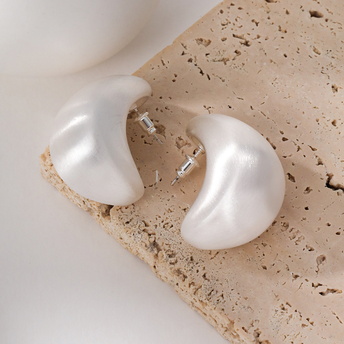 铜合金耳饰 【情定旧金山】拱门型重工拉丝复古时尚简约耳钉