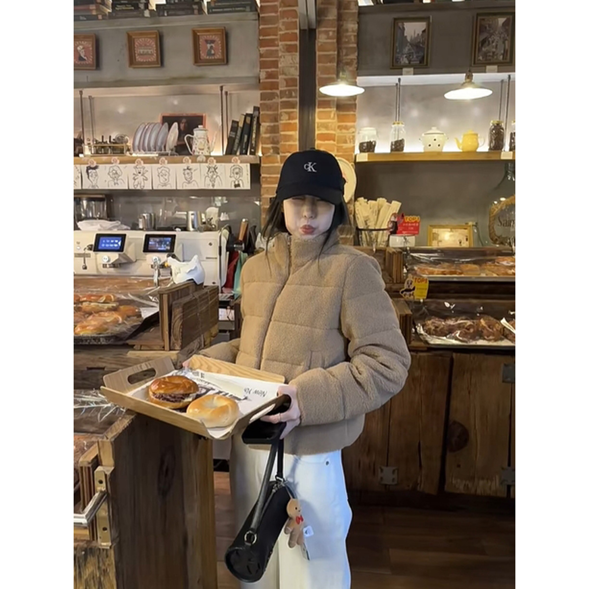 INS CEC高级感复古休闲立领短款面包服女装冬季小众呢料棉服外套