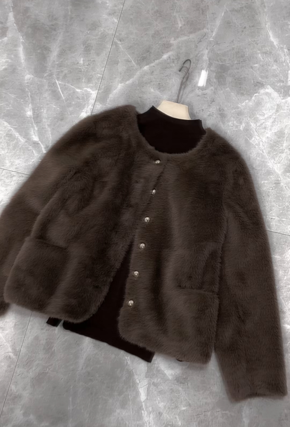 大荣家气质摩卡皮毛一体绒绒外套8128