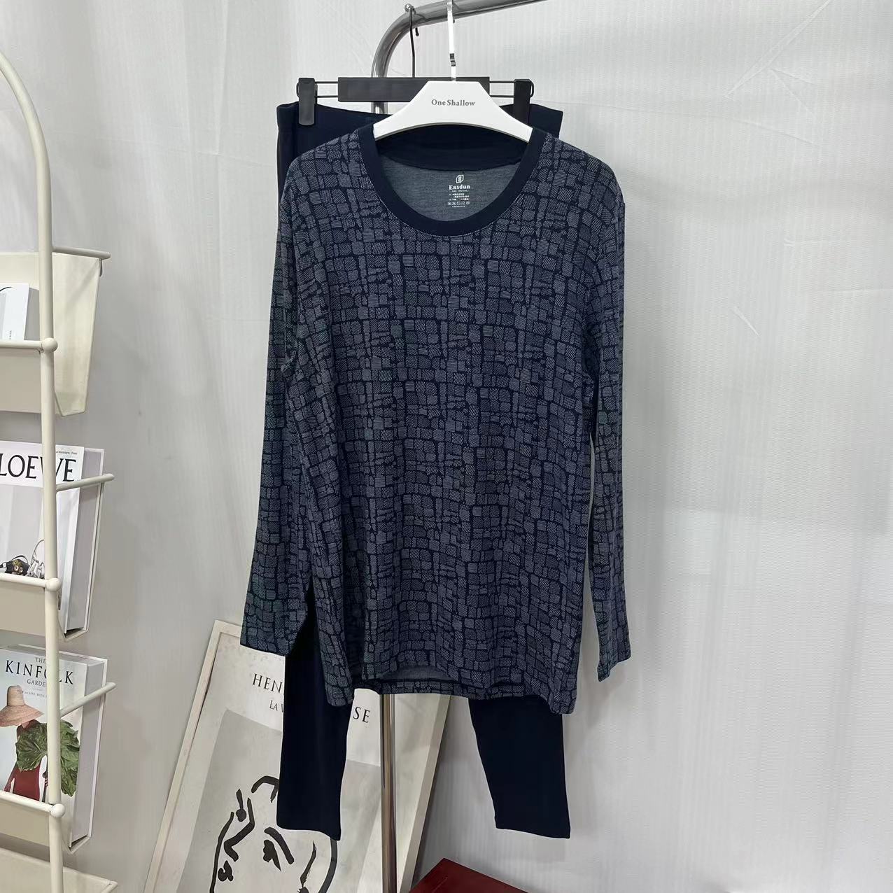 2522秋冬男士圆领提花款保暖套装18054