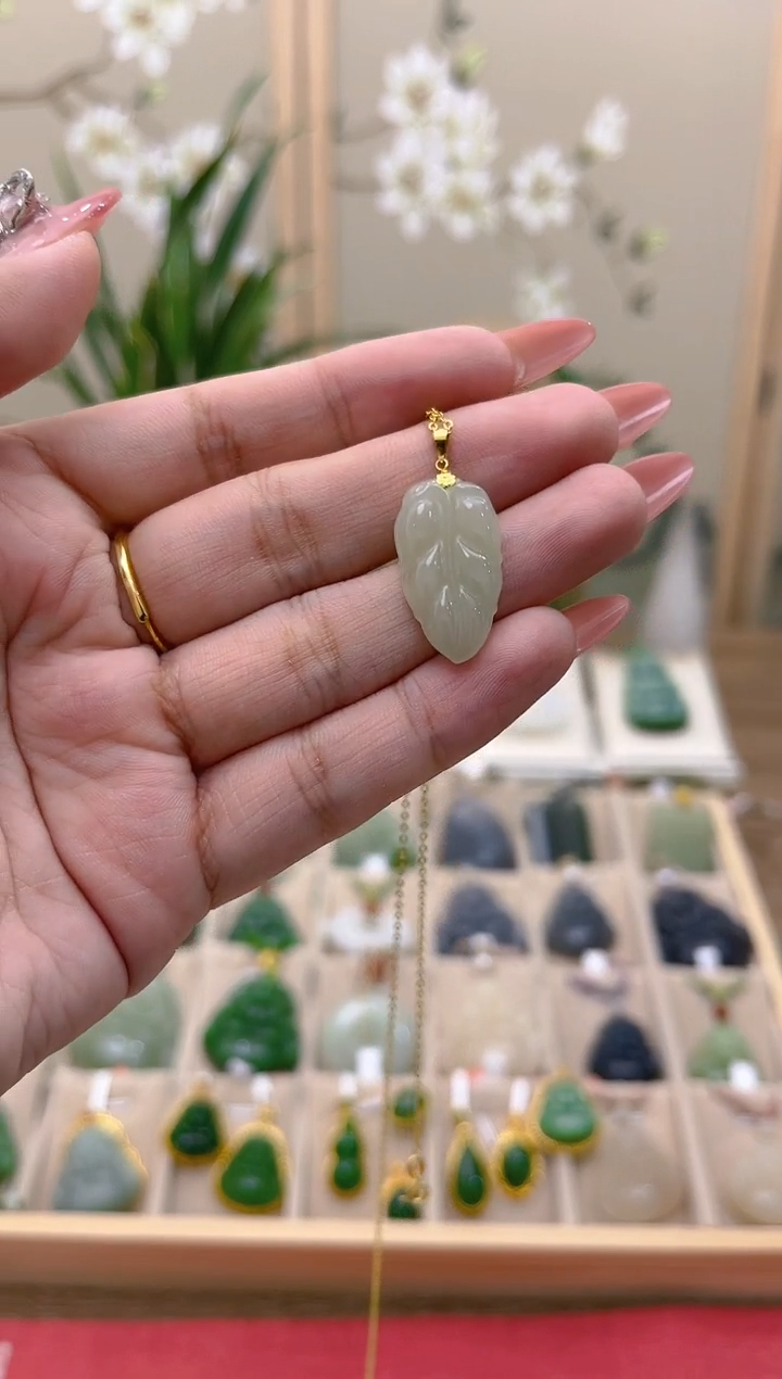 【闪购商品】和田玉耳饰未镶嵌吊坠