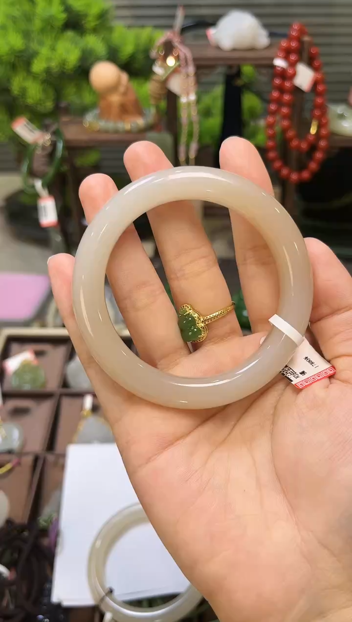 【闪购商品】和田玉手镯未镶嵌手镯