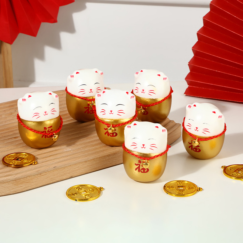 厂家泡沫发财猫新年喜庆礼品挂件节日发财桌面小摆件可爱招福猫