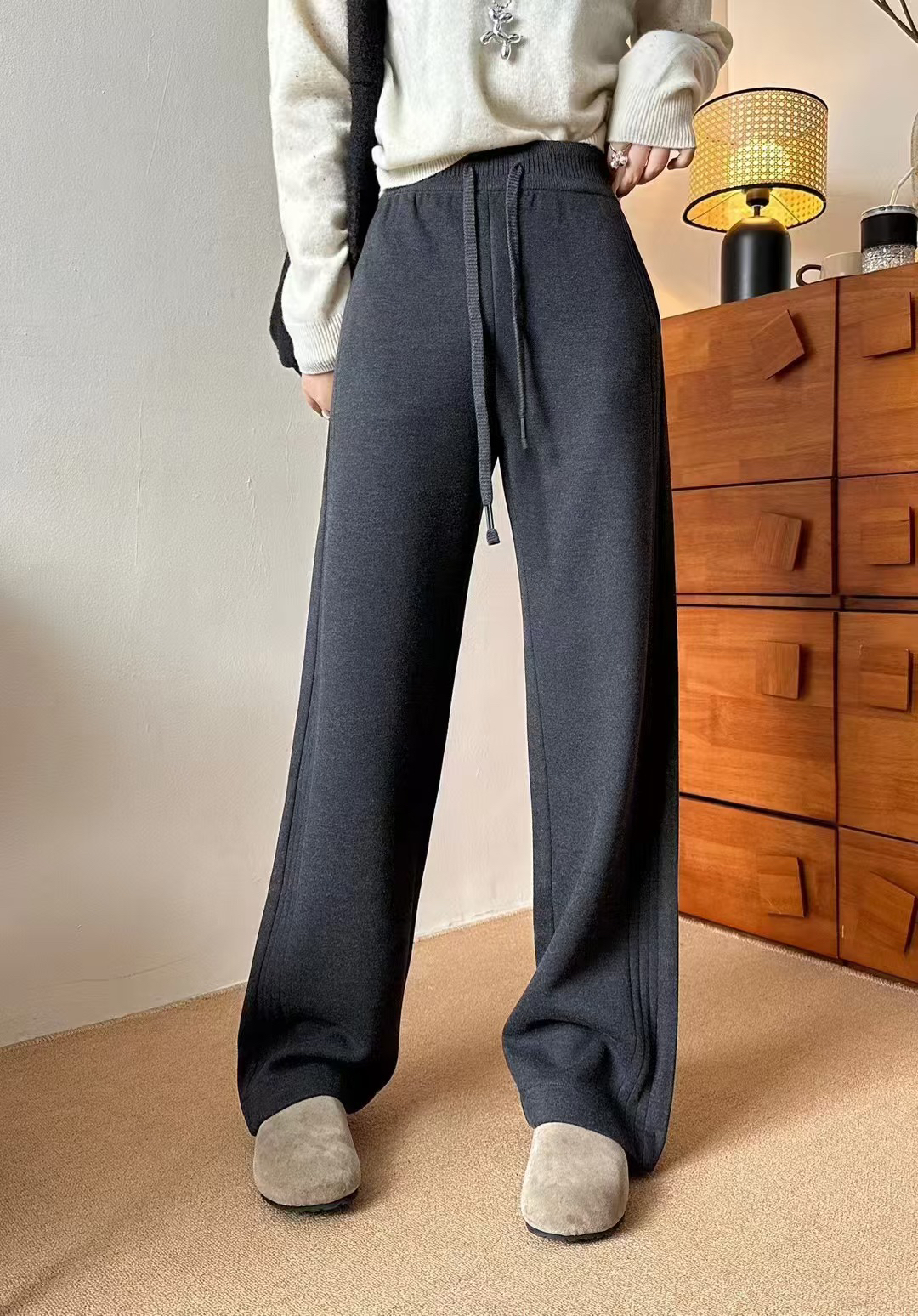 2059秋冬新款松紧腰抽绳直筒休闲裤百搭显瘦阔腿醋酸羊毛裤