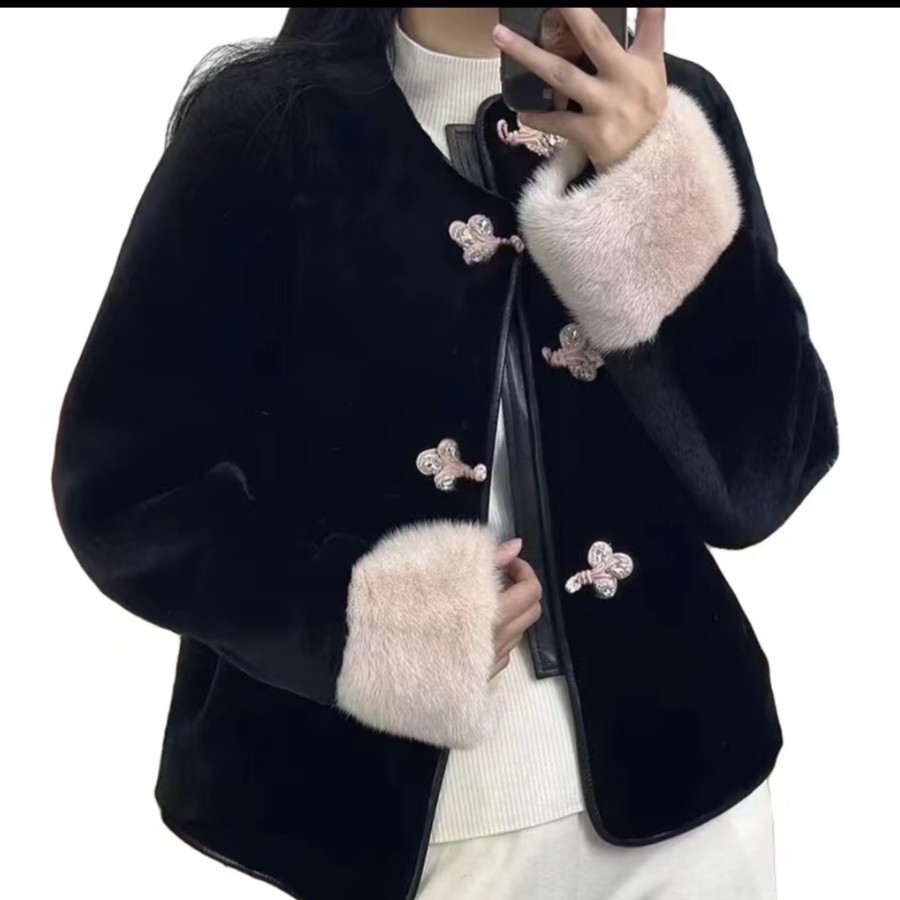 新款国风设计师版美丽奴皮毛一体冬季厚款上衣外套时尚款秋冬女款
