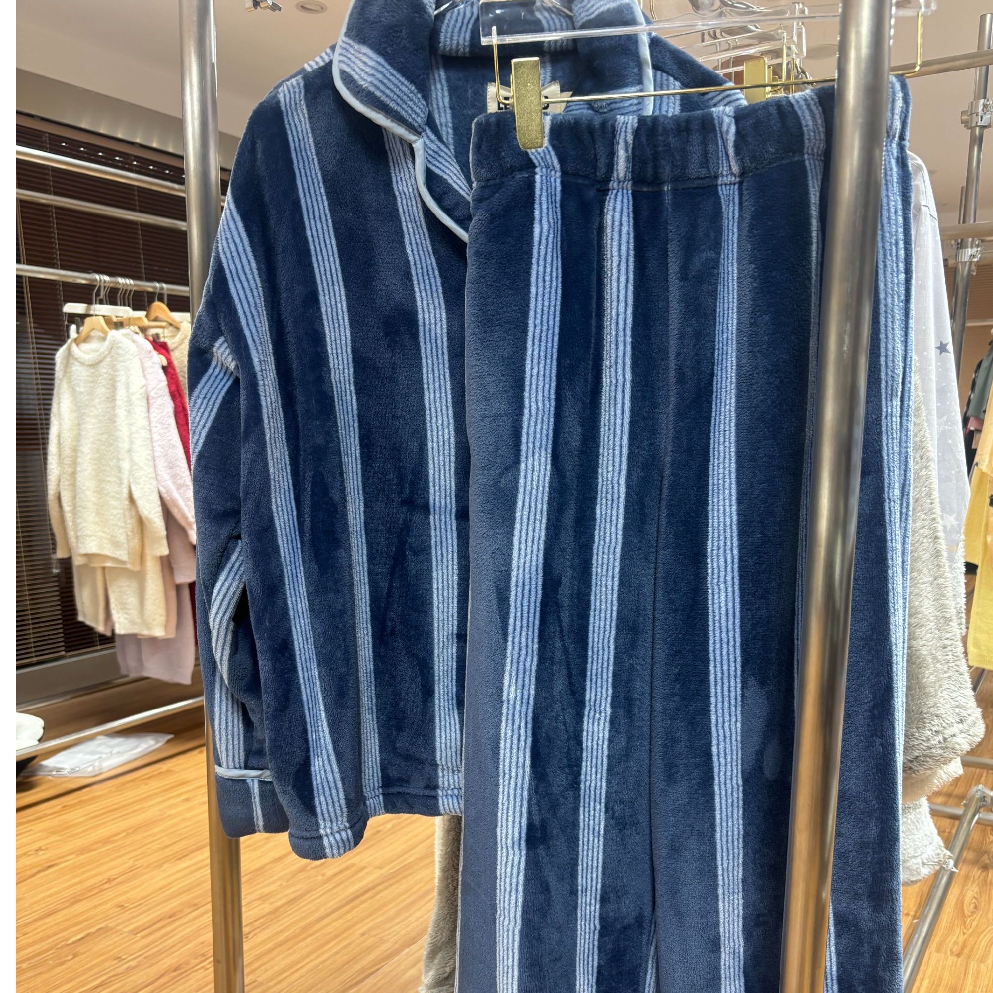 冬款法兰绒黑豹先生男女同款家居服睡衣