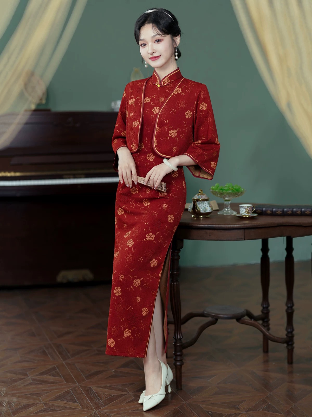 红锦 新款日常复古新中式斗篷披肩两件套长款旗袍喜婆婆礼服