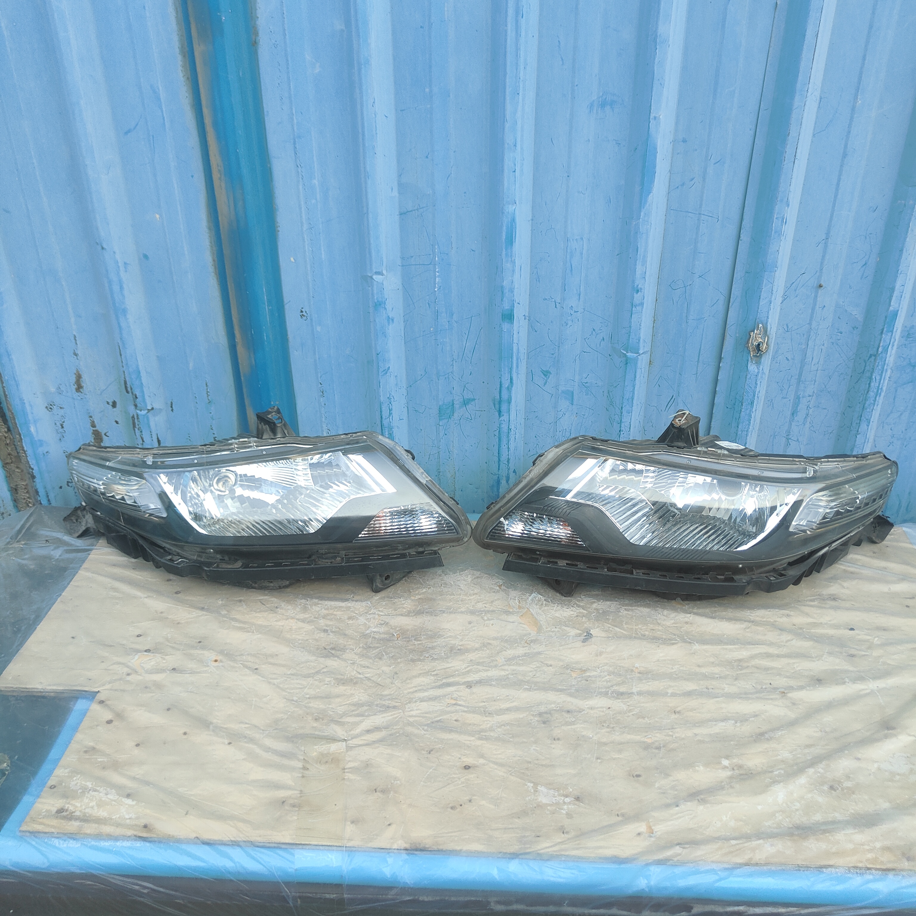 适用09-14款本田锋范大灯前置照明灯前大灯