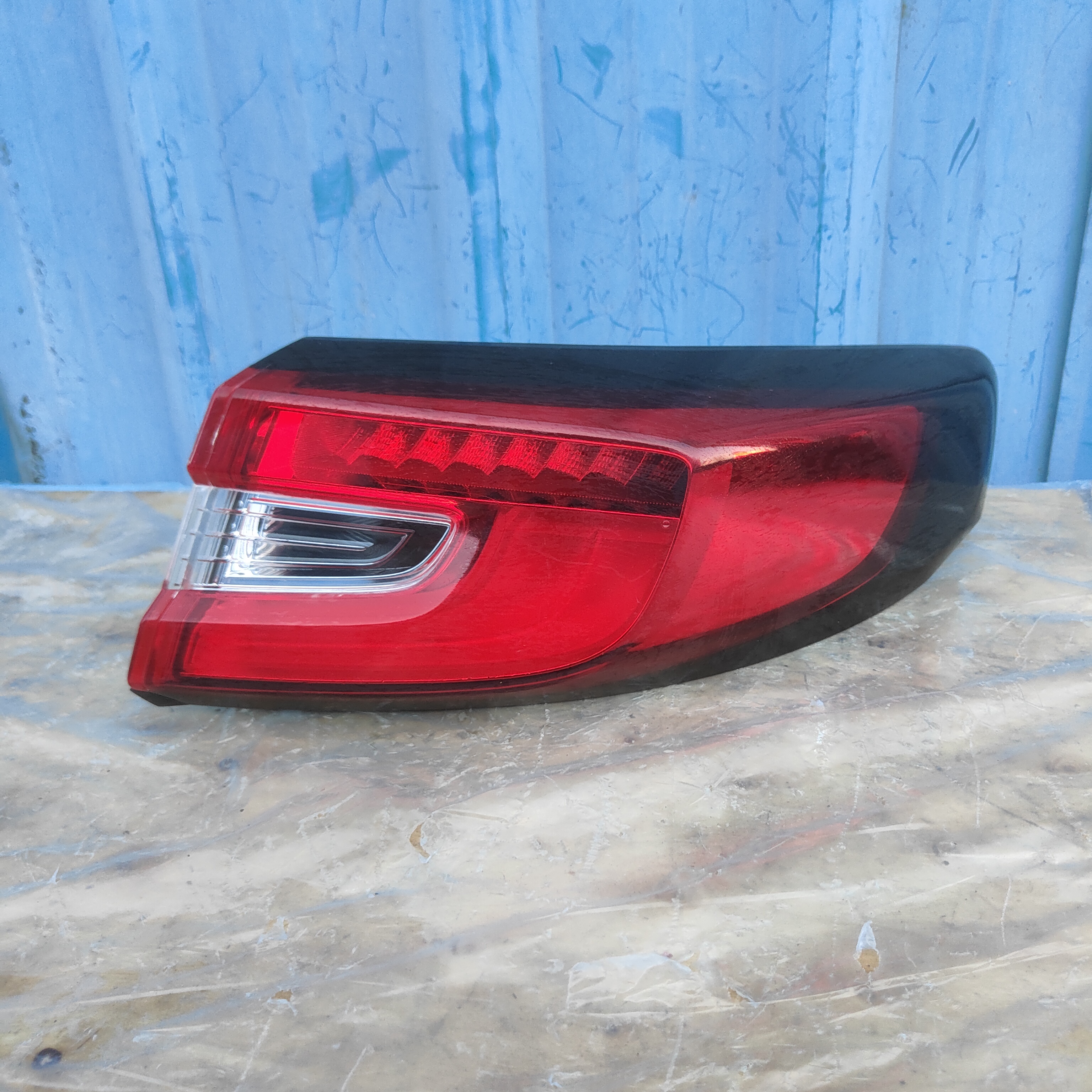 8新  适用于17_20本田urv右后尾灯刹车灯防追尾灯原车原厂拆车