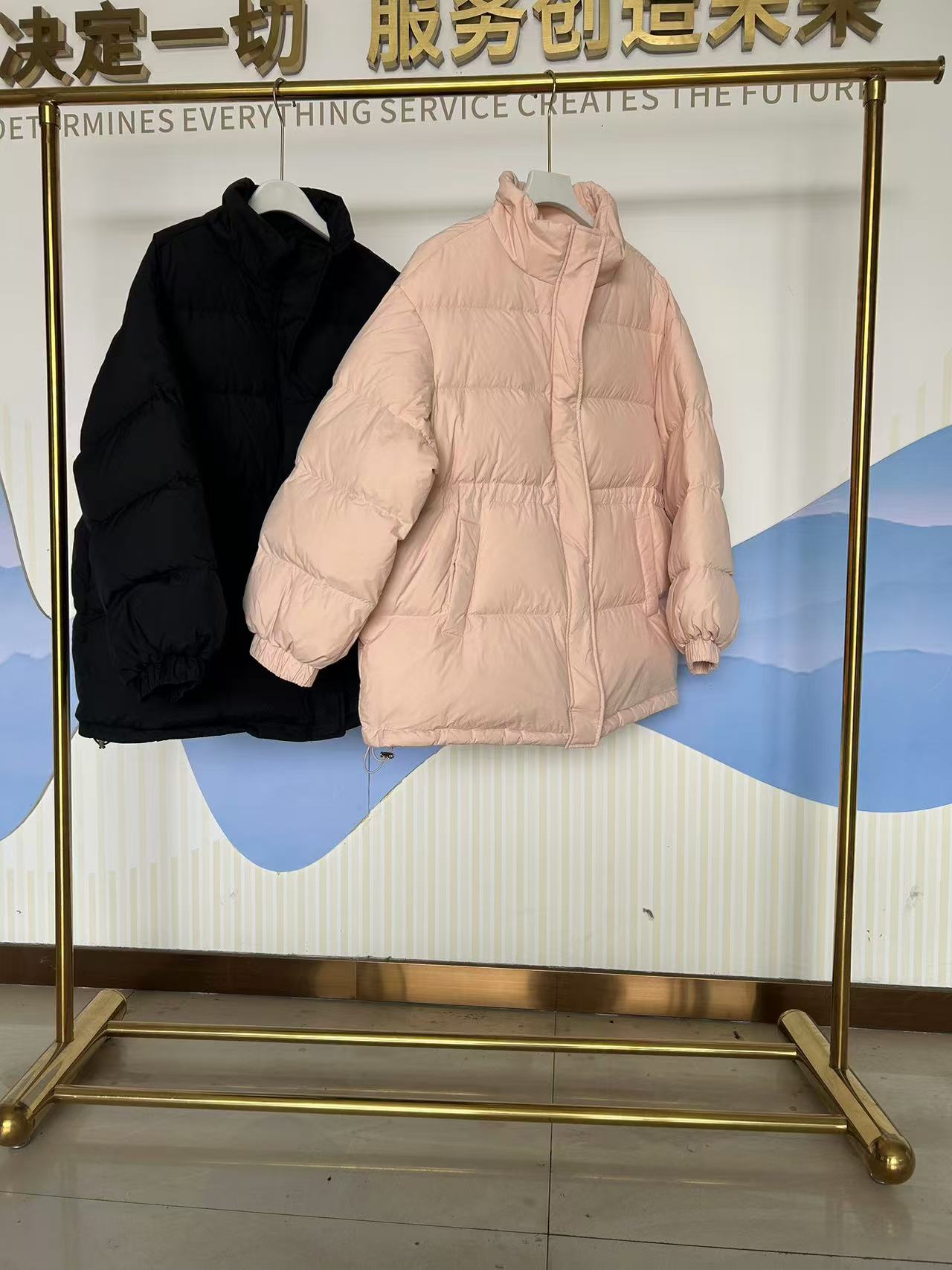 高品质中款羽绒服