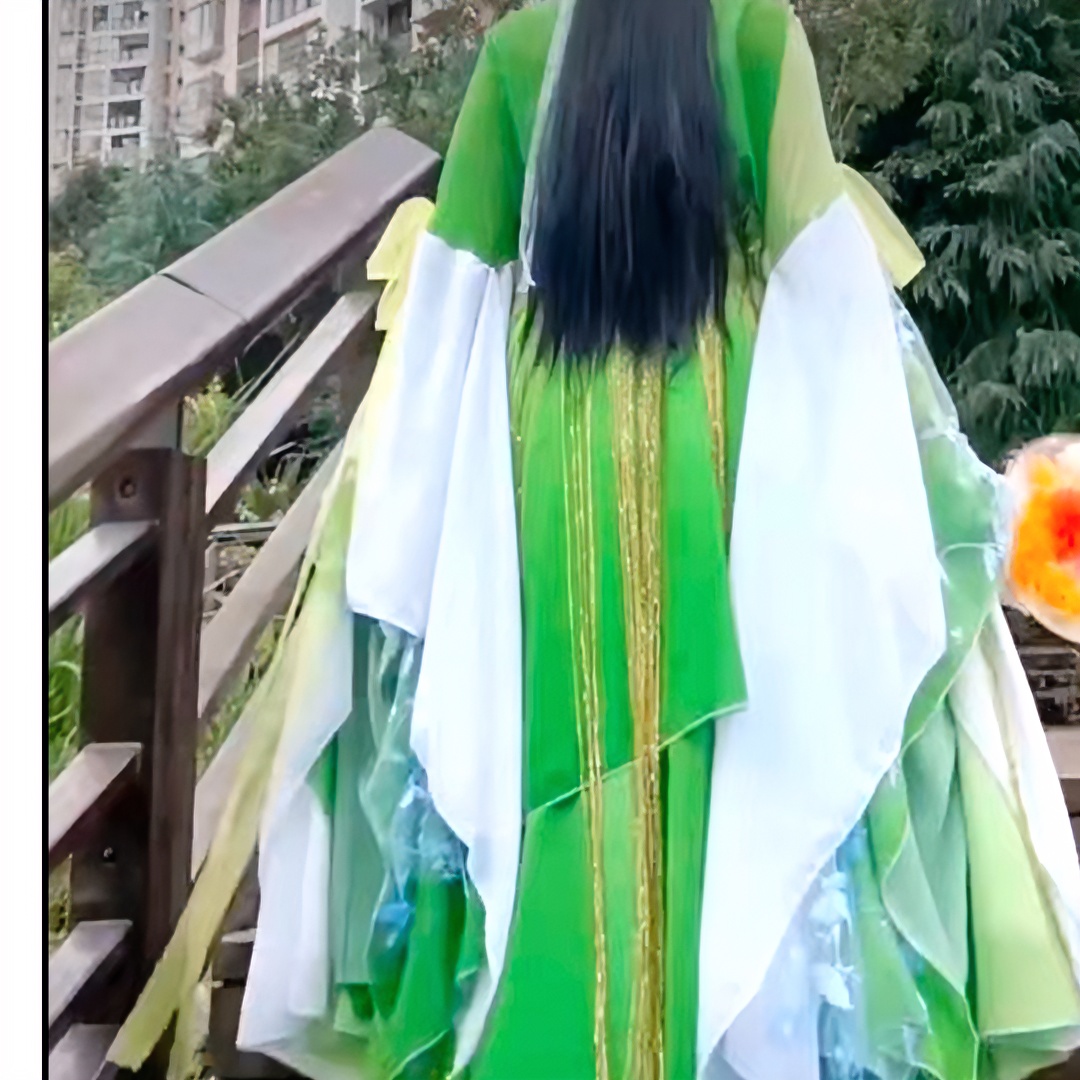 古装绿色网纱大袖