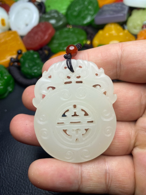 非金属仿水晶吊坠 白色小吊坠二龙戏珠