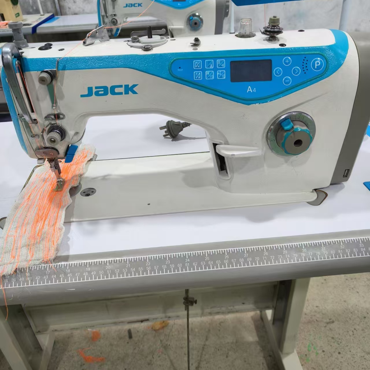 杰克A4缝纫机家用工业用缝纫机电脑一体机