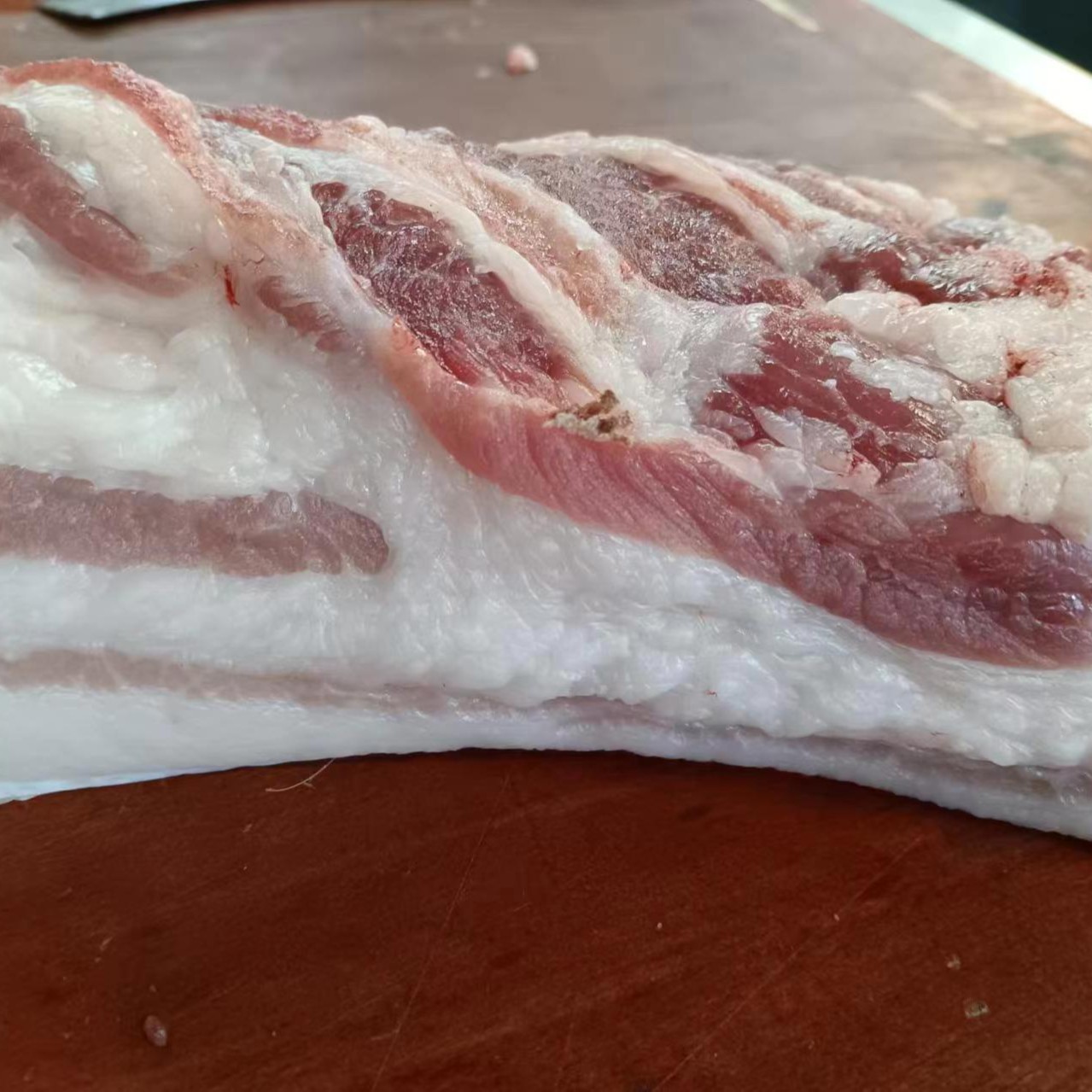 新鲜五花肉500克