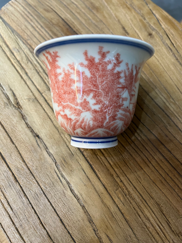 青花釉下红山水主人杯