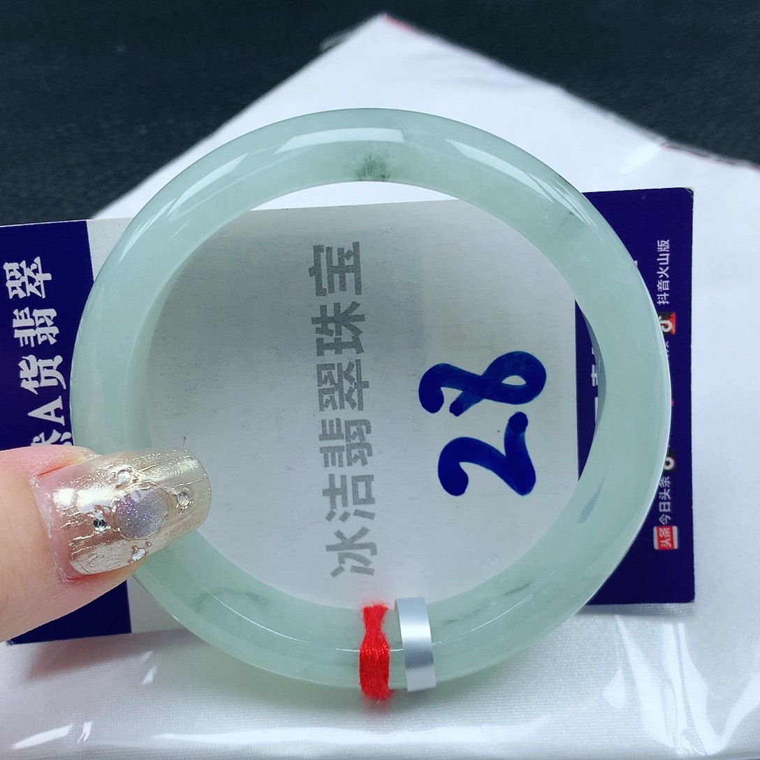 翡翠手镯未镶嵌缅甸天然A货翡翠