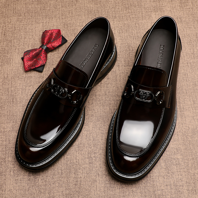 时尚男士皮鞋百搭黑色潮流一脚蹬男鞋亮面英伦帅气乐福鞋男新款