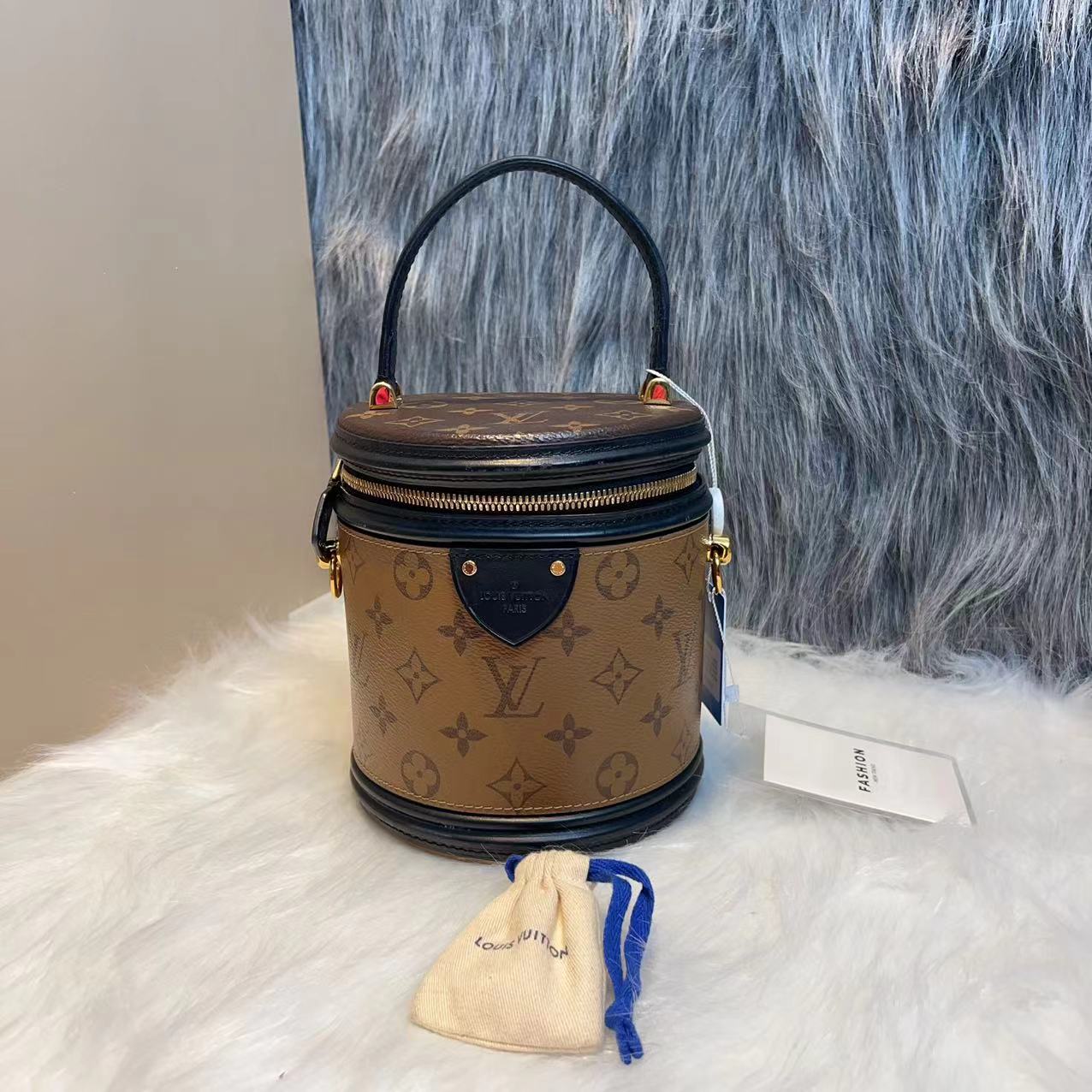 95新  LV路易威登老花发财桶 圆筒拼色K02818 女士