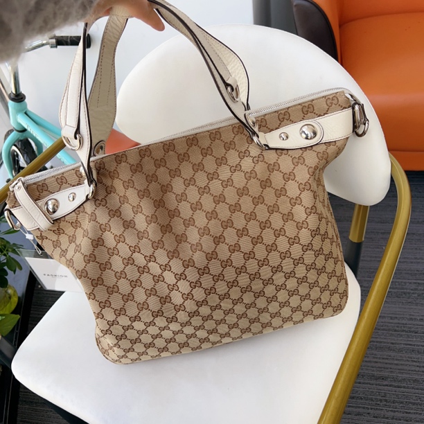 95新 GUCCI/古驰  Gucci 古驰经典老花购物袋 K02651