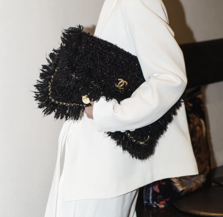 95新 Chanel/香奈儿 夏七中古/黑金大都会徽章/手拿包