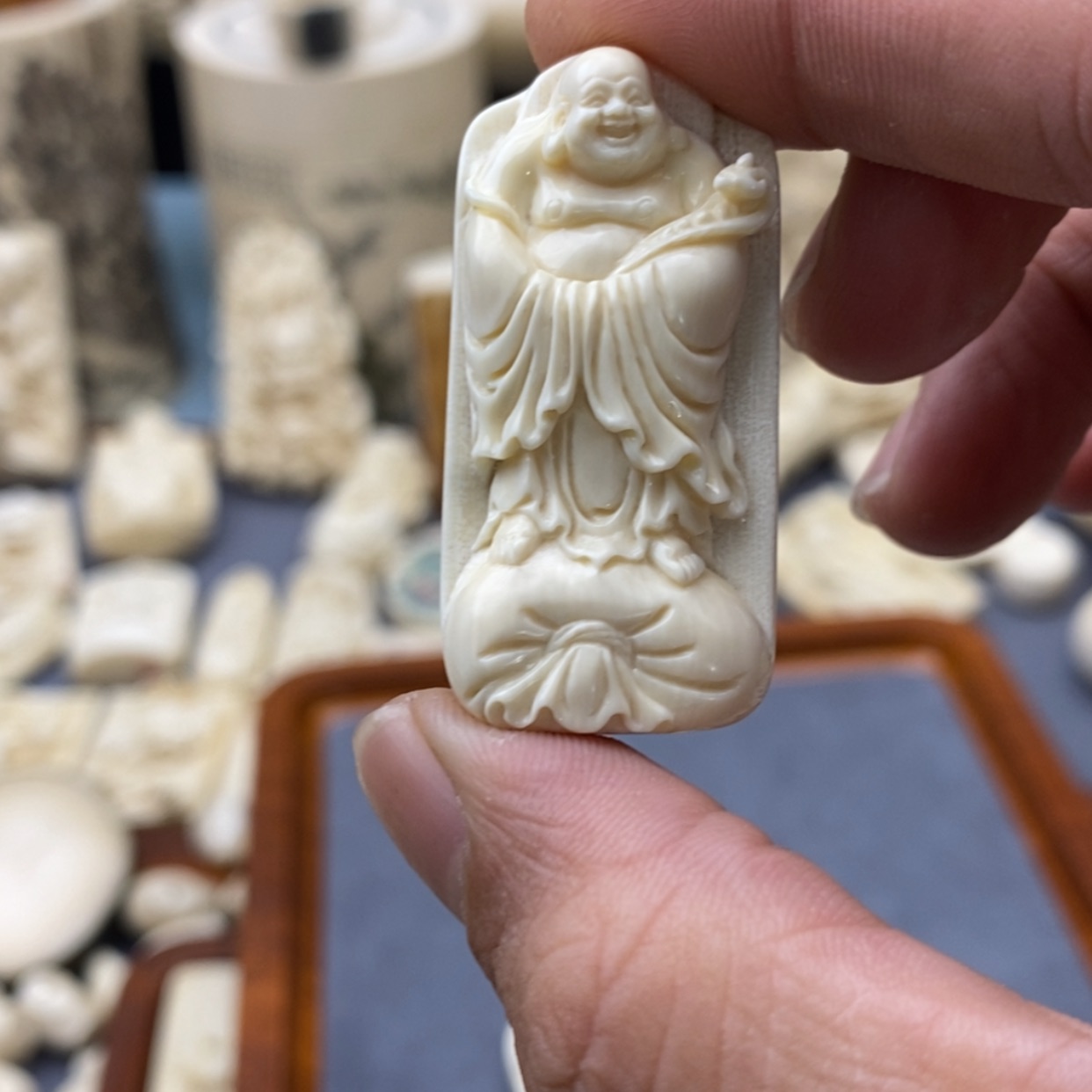 【闪购商品】猛犸牙根雕银*