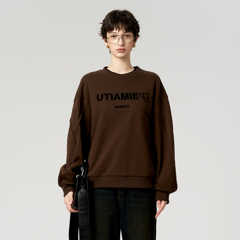 U/TI棕色字母印花卫衣女冬季新款宽松显瘦上衣简约休闲长袖套头衫