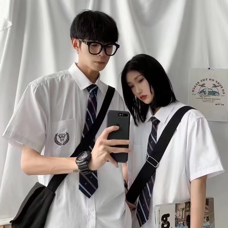 男女初中生基础款白衬衫短袖原创学生刺绣学院风情侣衬衣