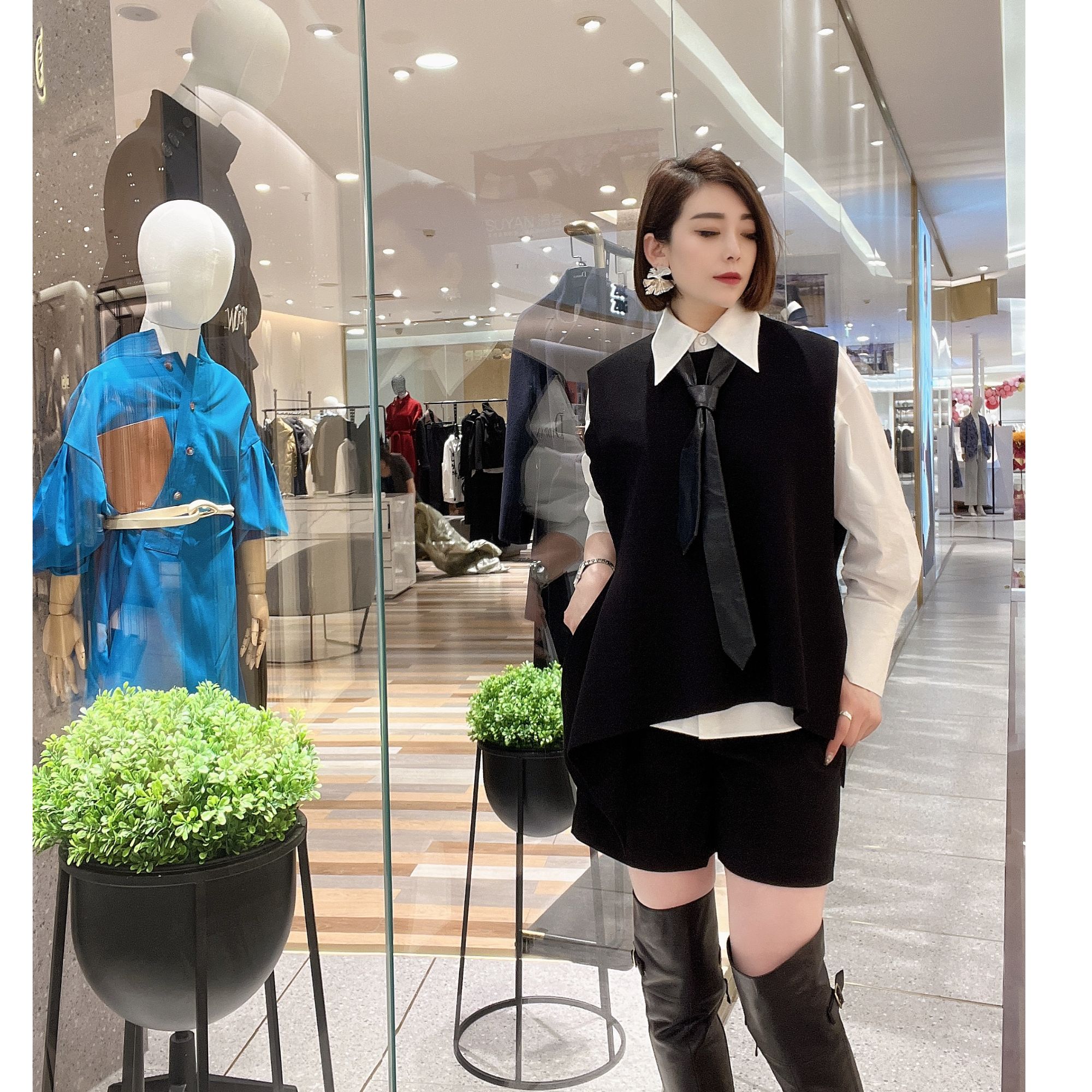 意大利设计师品牌潮牌女装2V4M38115