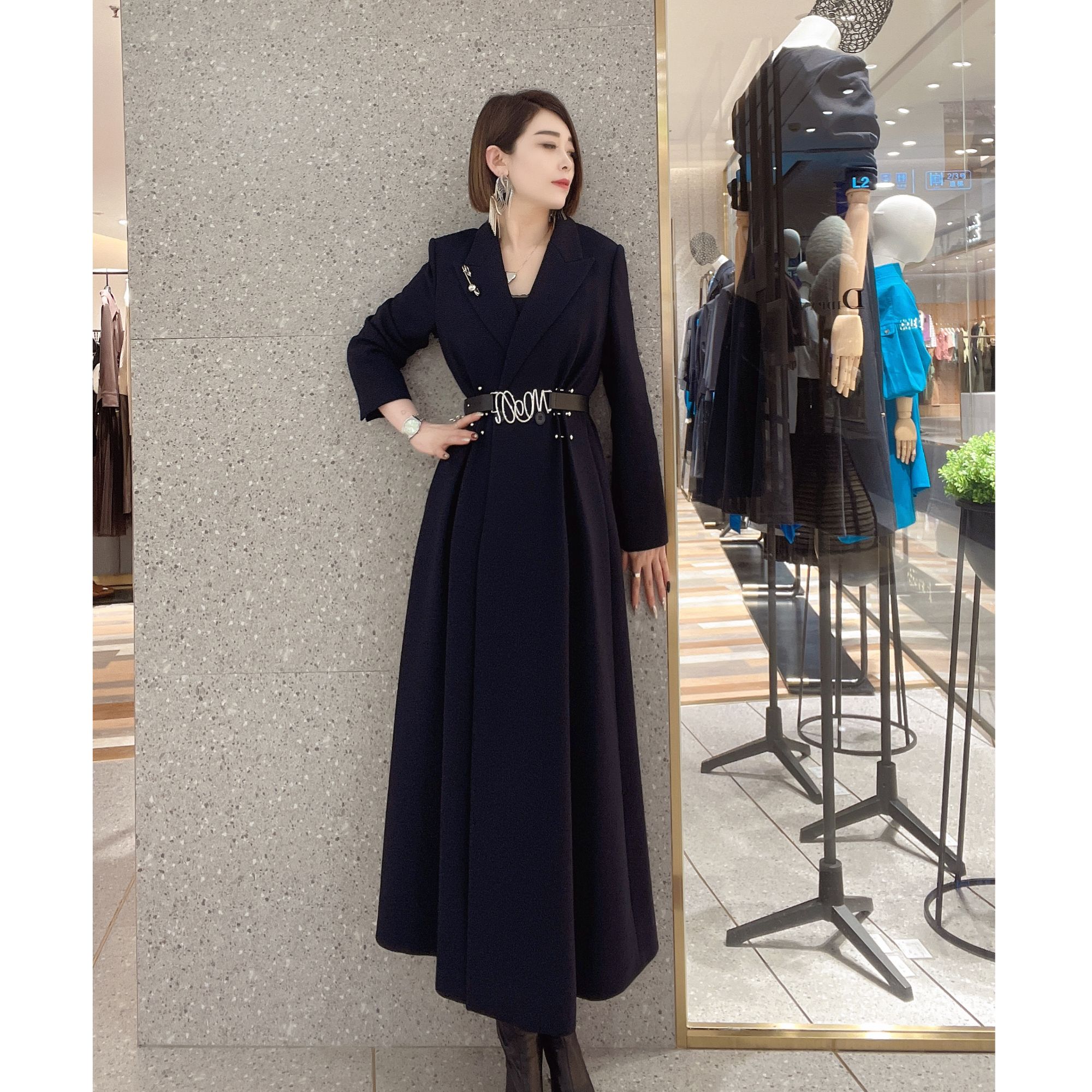 意大利设计师品牌潮牌女装2V4D65826