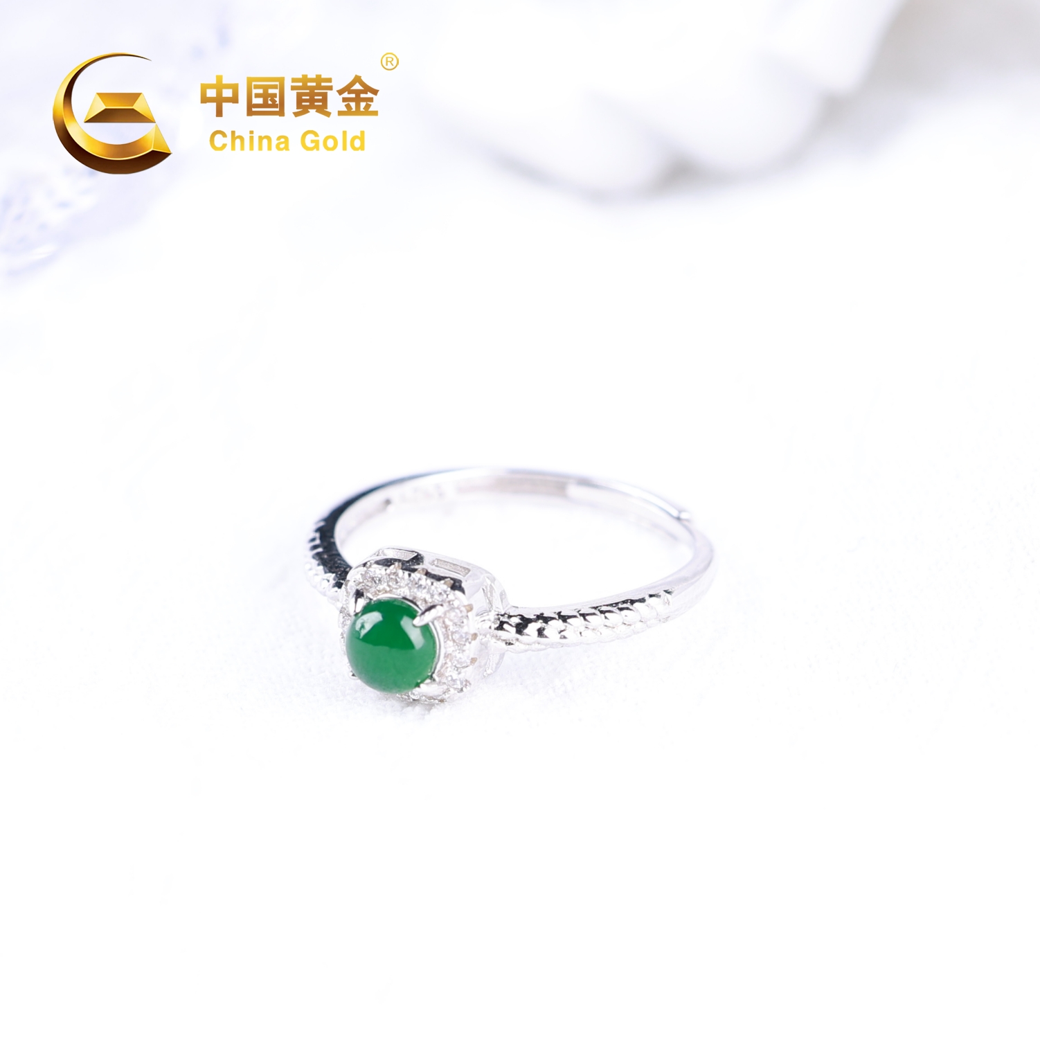 【中国黄金】天然翡翠A货方形蛋面翡翠戒指精美冰透时尚百搭女戒指