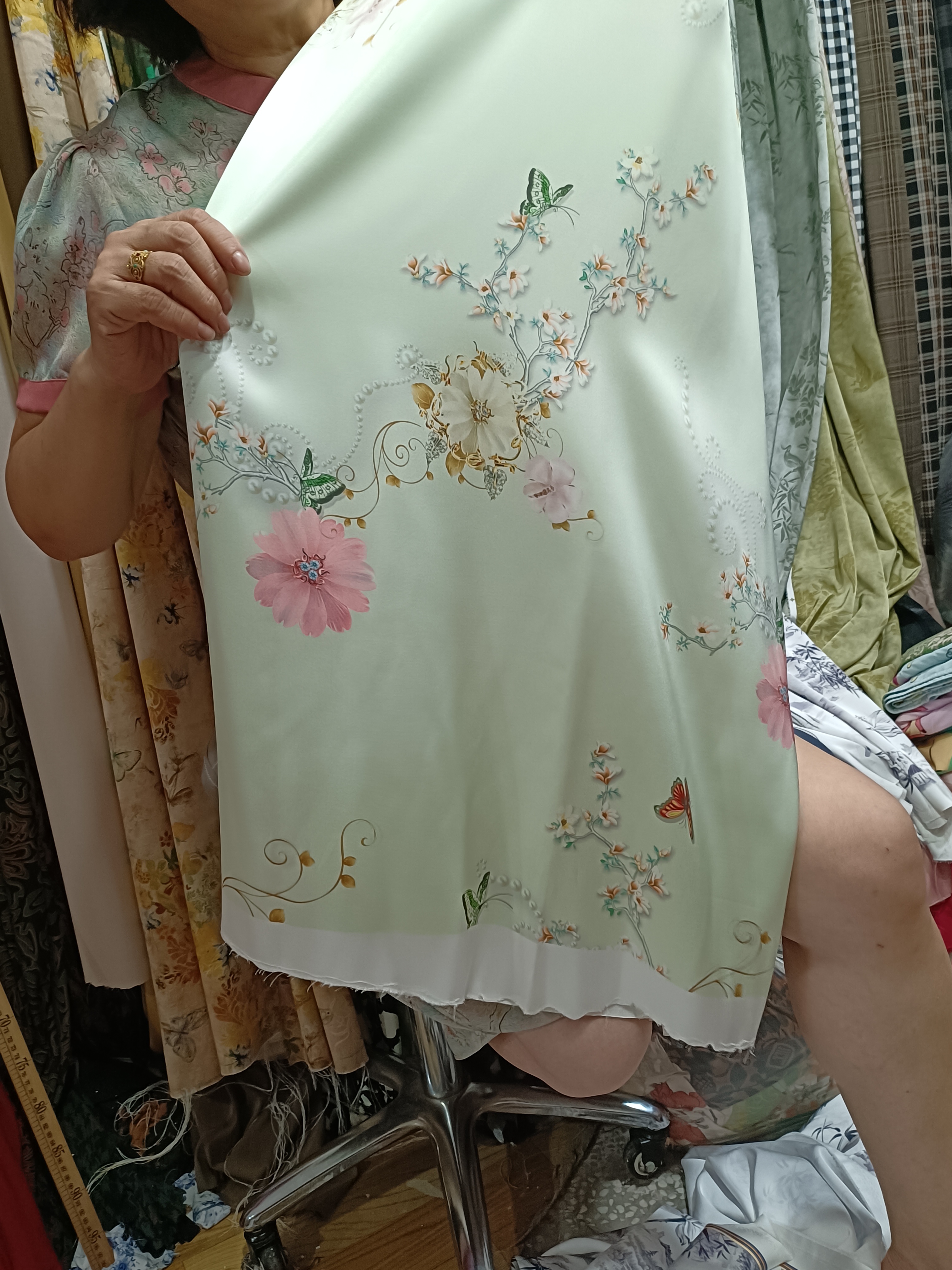 醋酸绿色蝶恋花2米面料