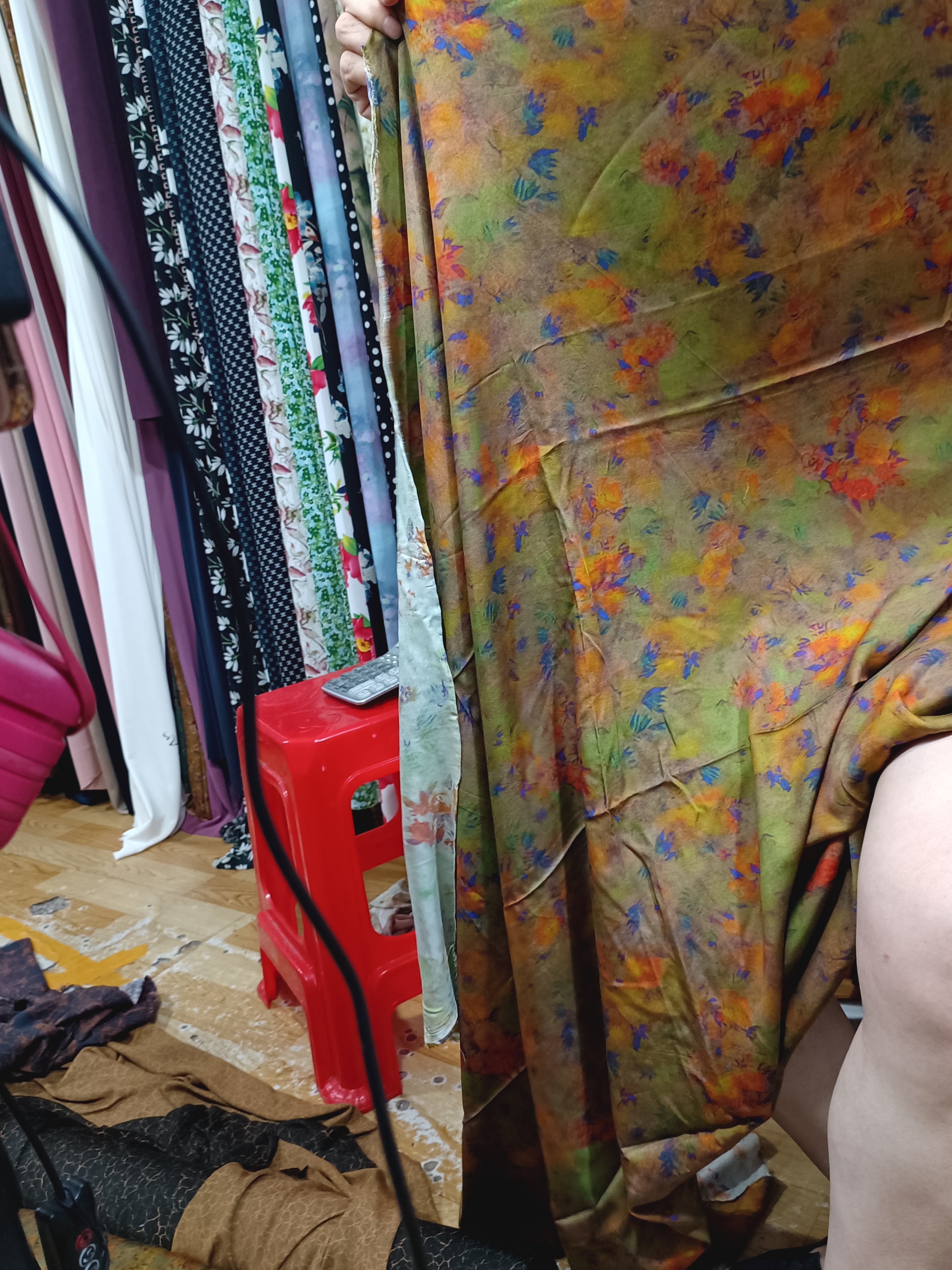 绫罗绸缎蜡染红花2米面料