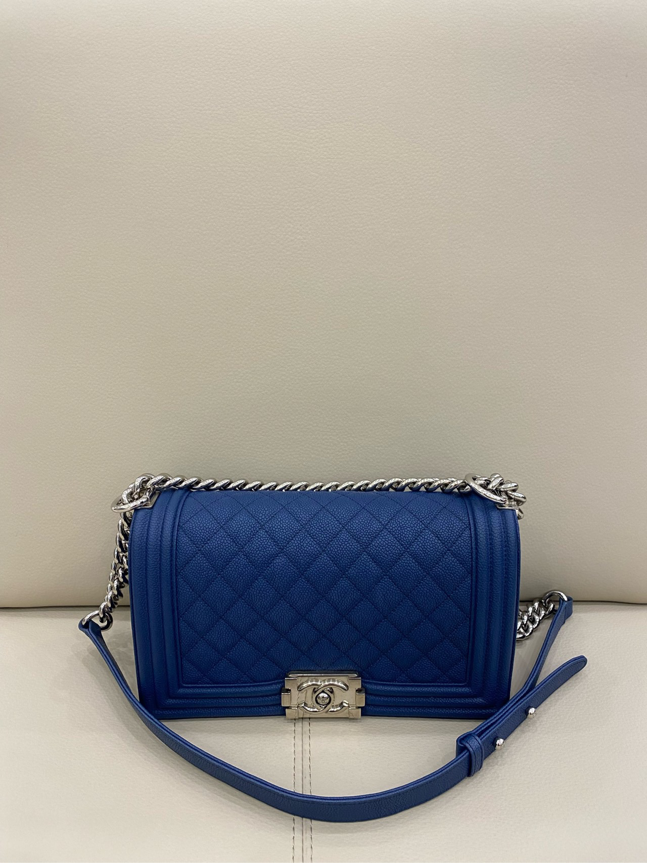99新 Chanel/香奈儿 leboy中号 荔枝牛皮单肩斜挎包 25开 99新 