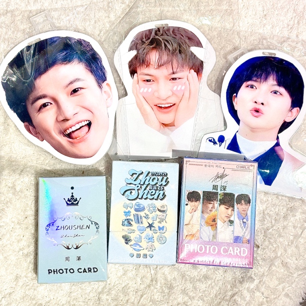 周深周边小卡50张自印个人照片镭射闪卡写真集照片收藏生日礼物