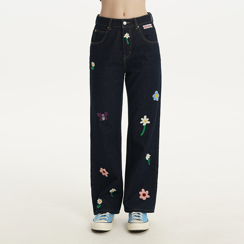 TIPSEVEN原创设计个性俏皮蝴蝶小花刺绣直筒牛仔裤春季明星同款
