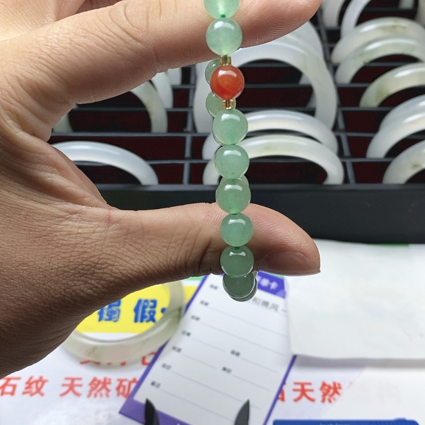 【闪购商品】石英质玉手镯未镶嵌