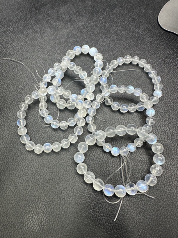 17.天然月光石单圈手串（多样性发一条）天然的默认有瑕疵！