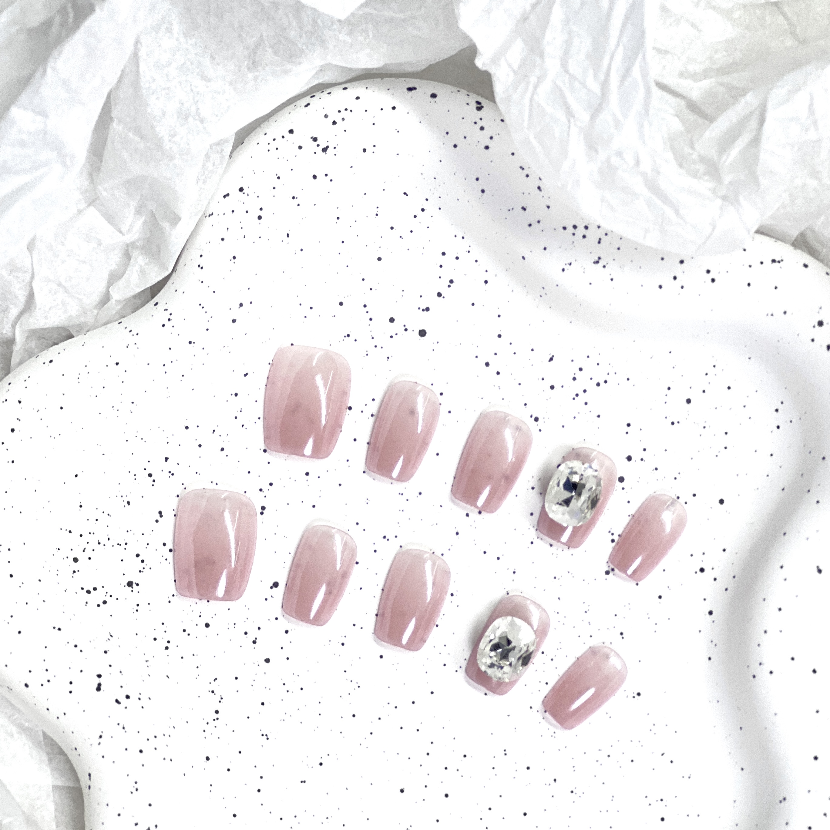 【克拉之梦】秋冬高级轻奢简约显白温柔爆闪鸽子蛋手工穿戴甲