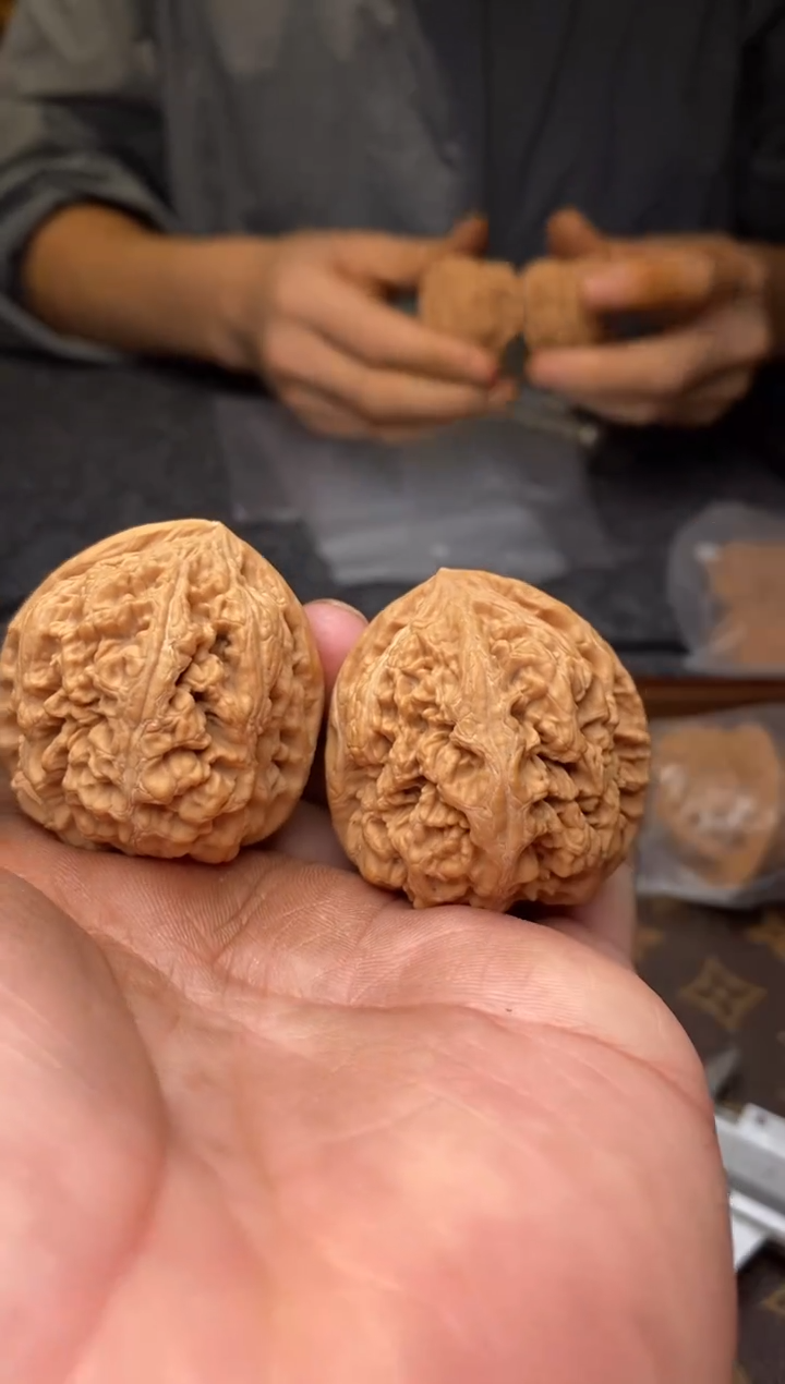 【闪购商品】桃核把件B168号40尺粗筋