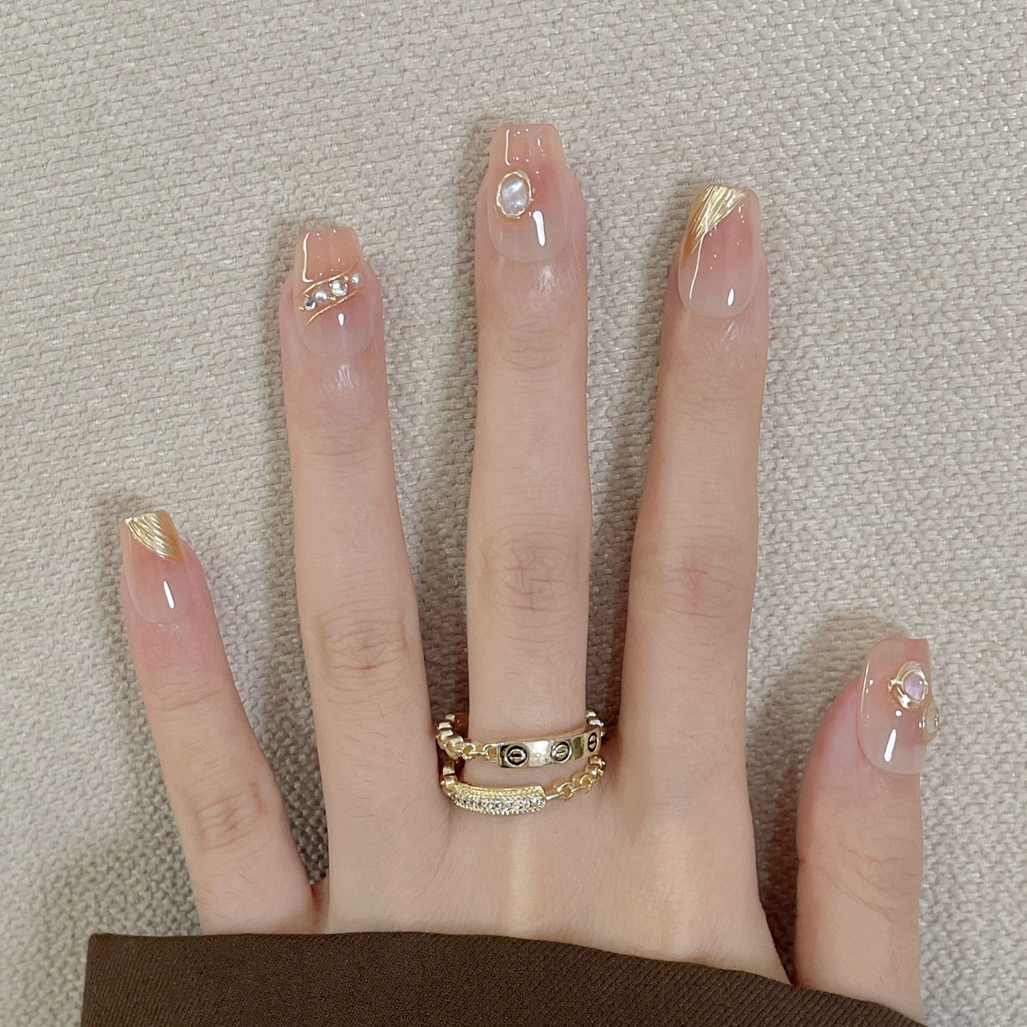 北贝遗珠 手工穿戴甲裸色渐变贝壳珍珠短方气质温柔显白美甲贴片