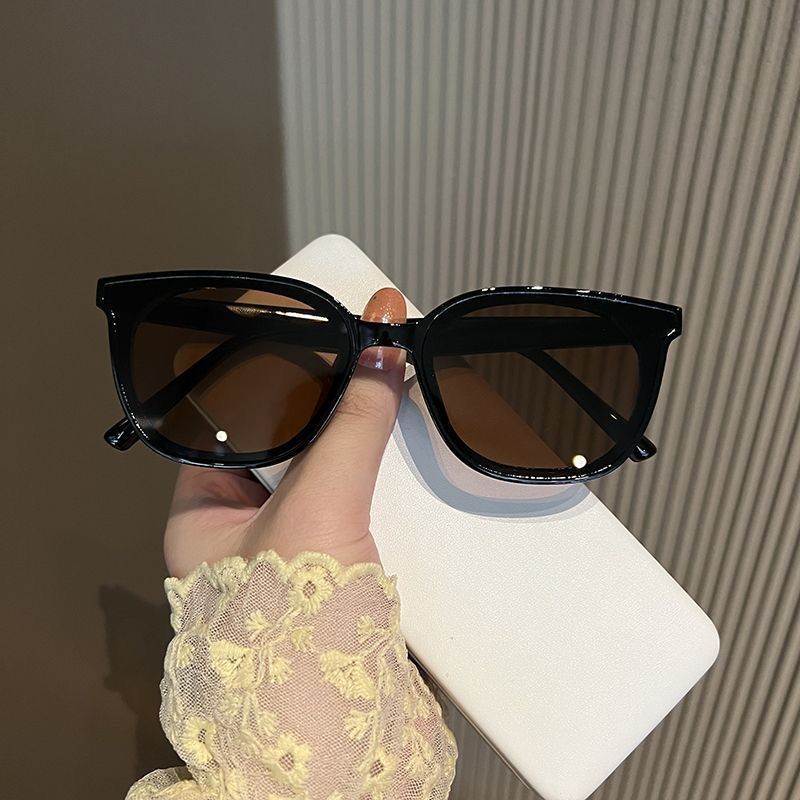 网红男女同款美式复古小框小脸墨镜潮流造型太阳眼镜茶色素颜防晒
