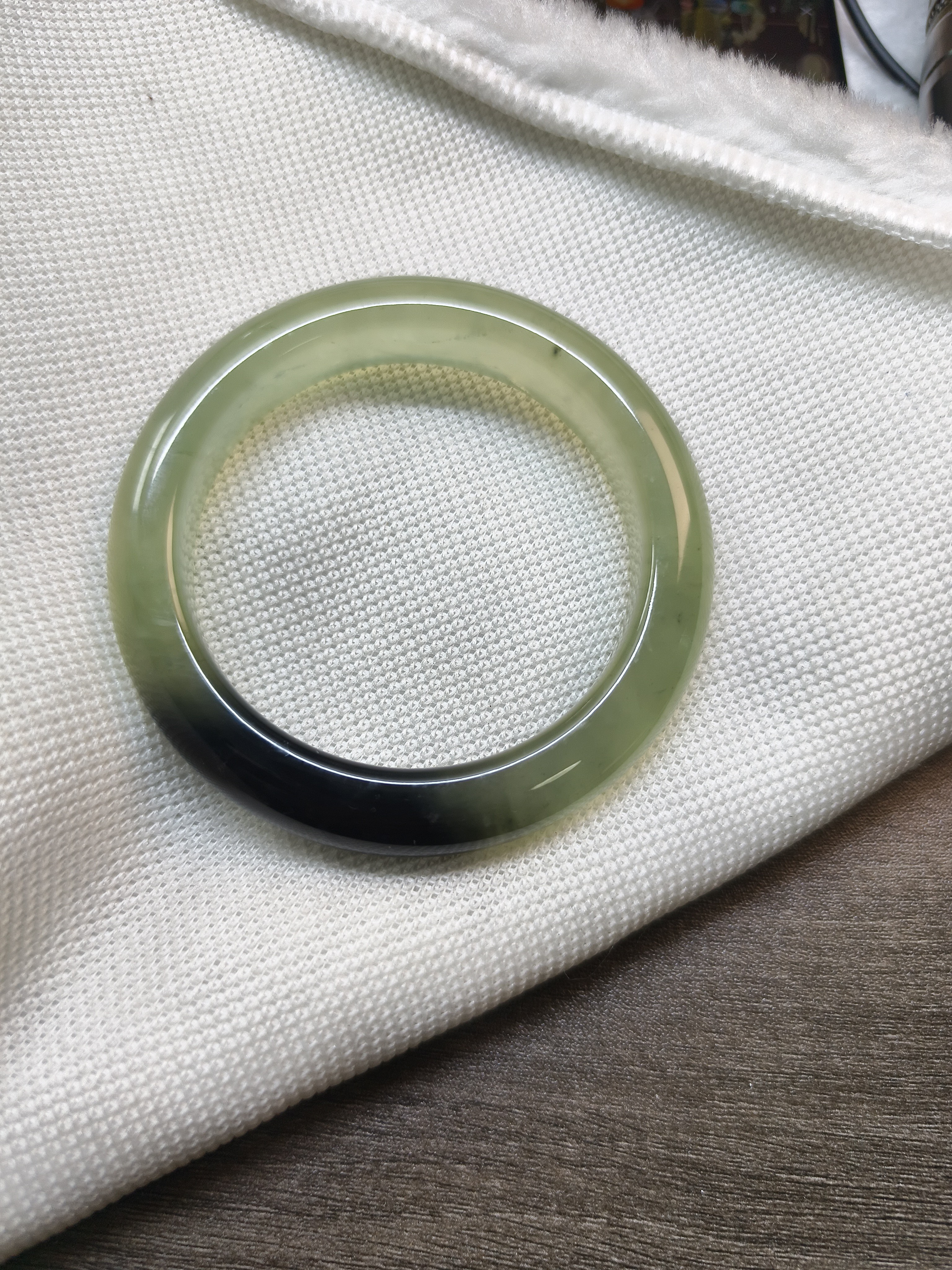 岫玉水墨手镯女款