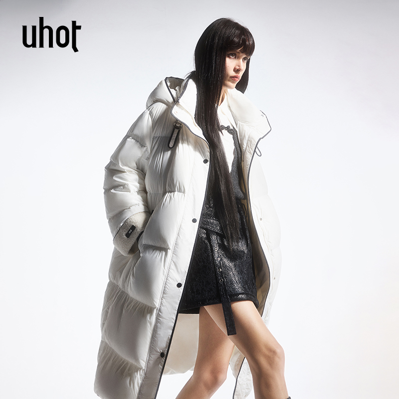 uhot白色棉服UWFW3W369