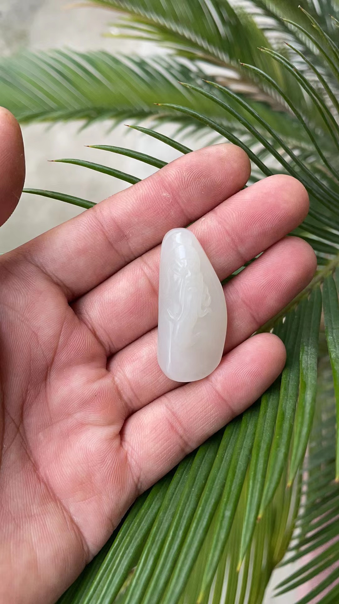 纯天然高品质新疆和田玉羊脂白精品关公吊坠，质地细腻油润过眼过